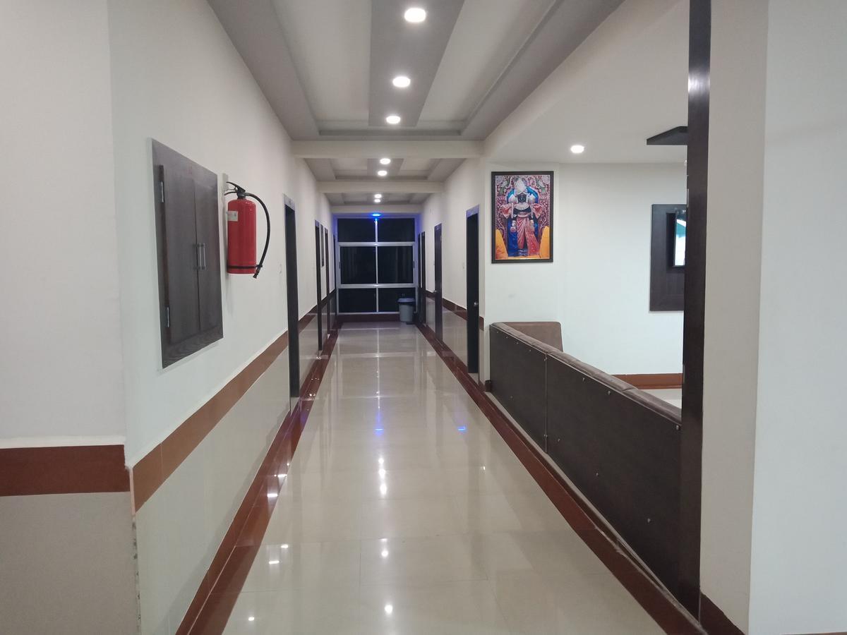 Hotel Nilay Дварка Екстер'єр фото