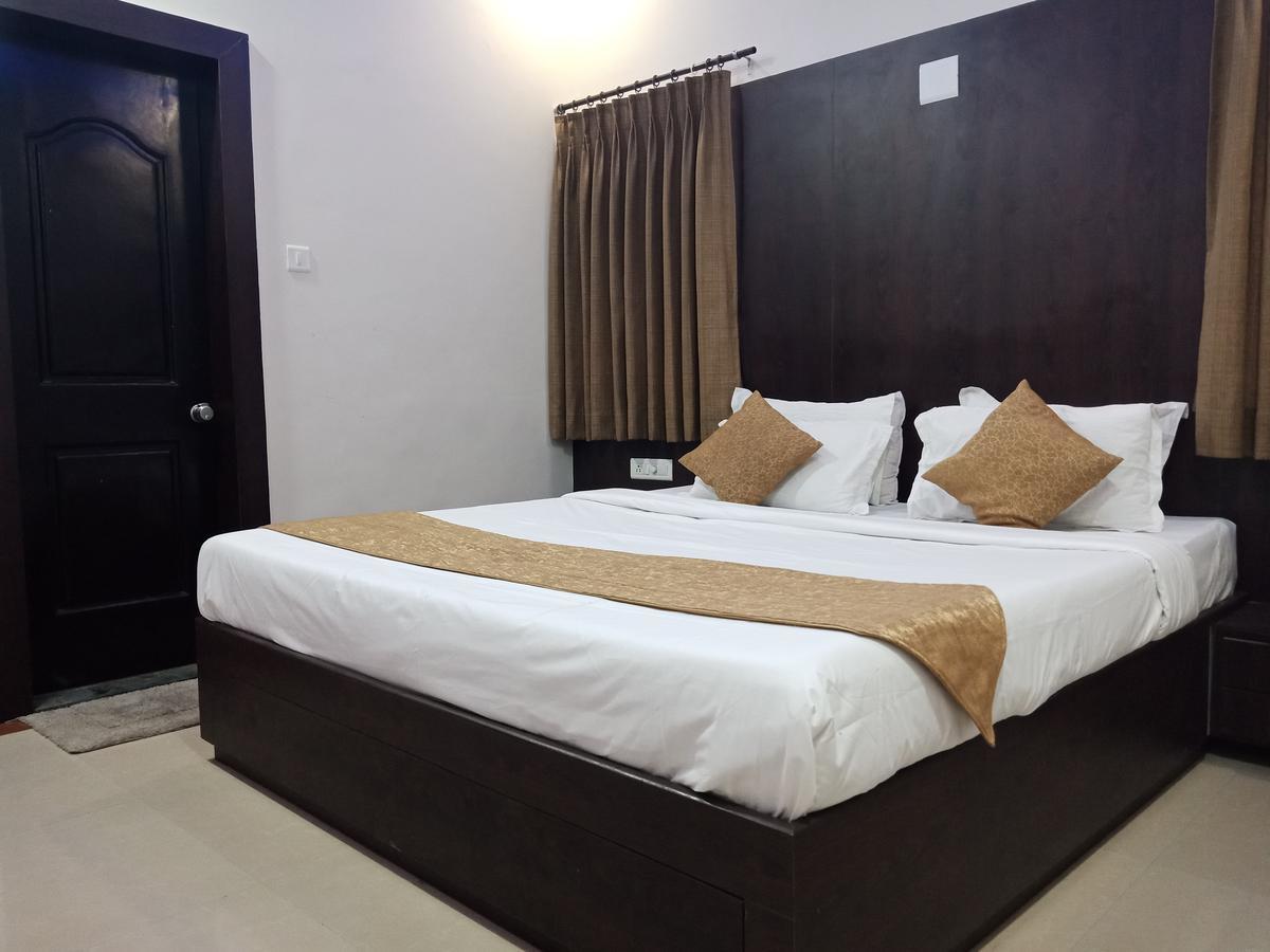 Hotel Nilay Дварка Екстер'єр фото