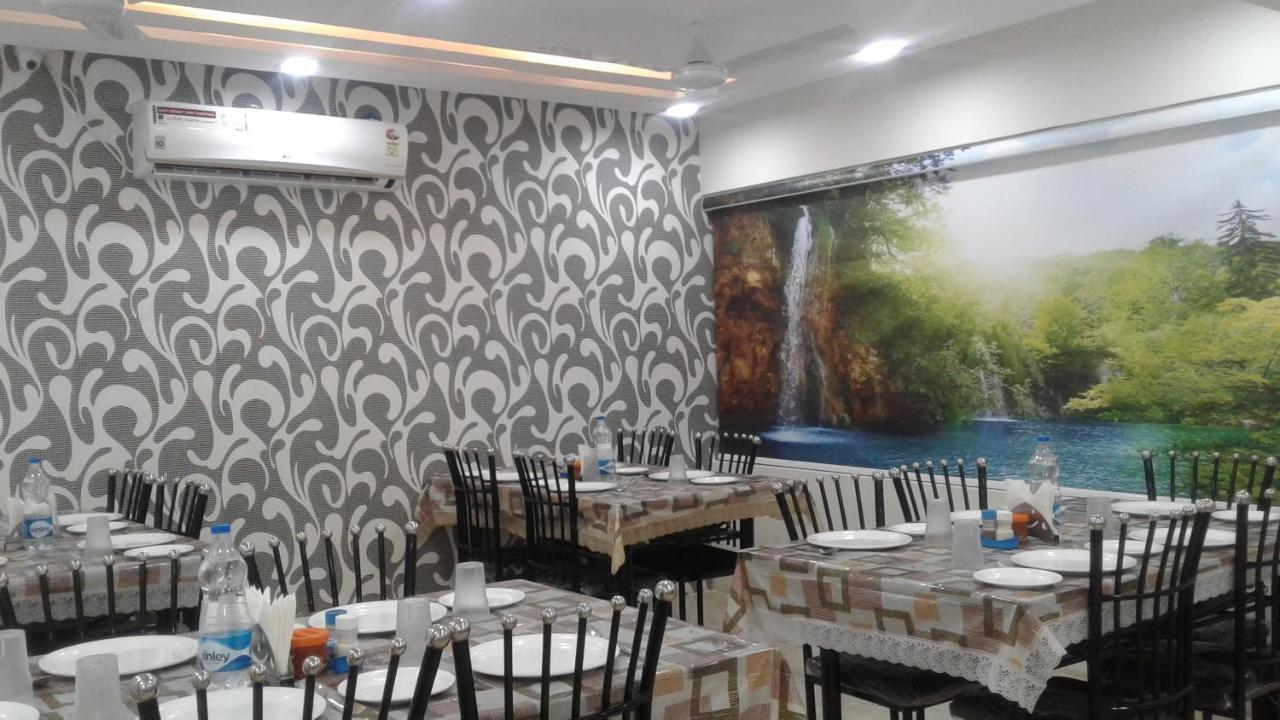 Hotel Nilay Дварка Екстер'єр фото